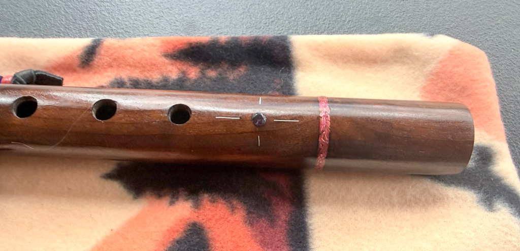 423-F#-fiddleback-Imbuia-augmented-red-abalone-ring