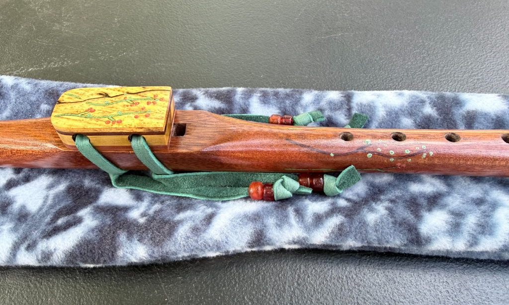 475-C5-Sapele-Right-close-up
